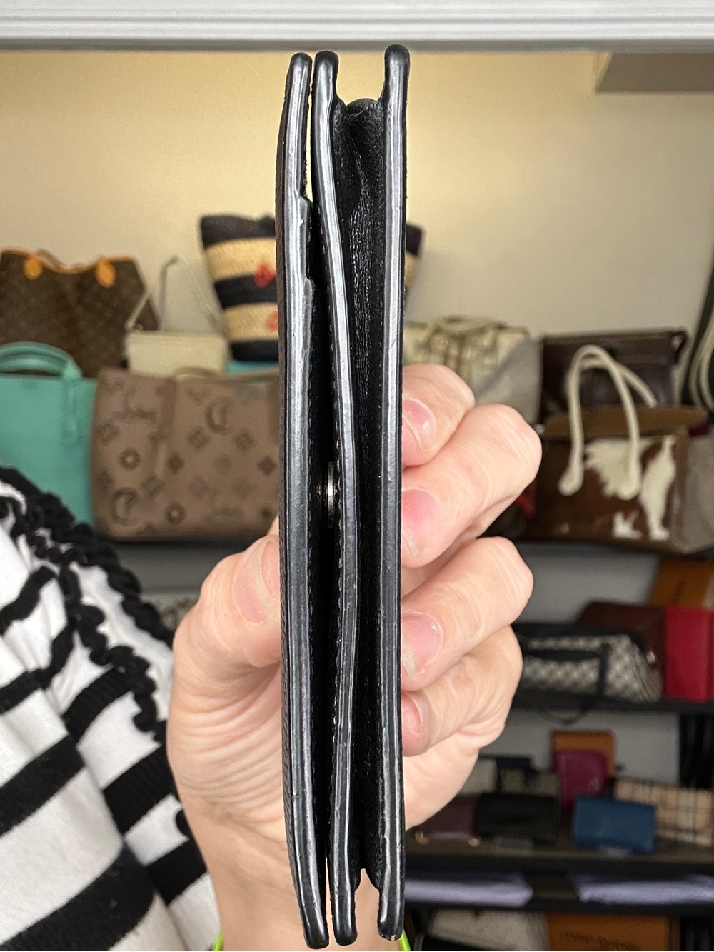 Saint Laurent Black Pebbled Leather Compact Wallet - Picture 6 of 11